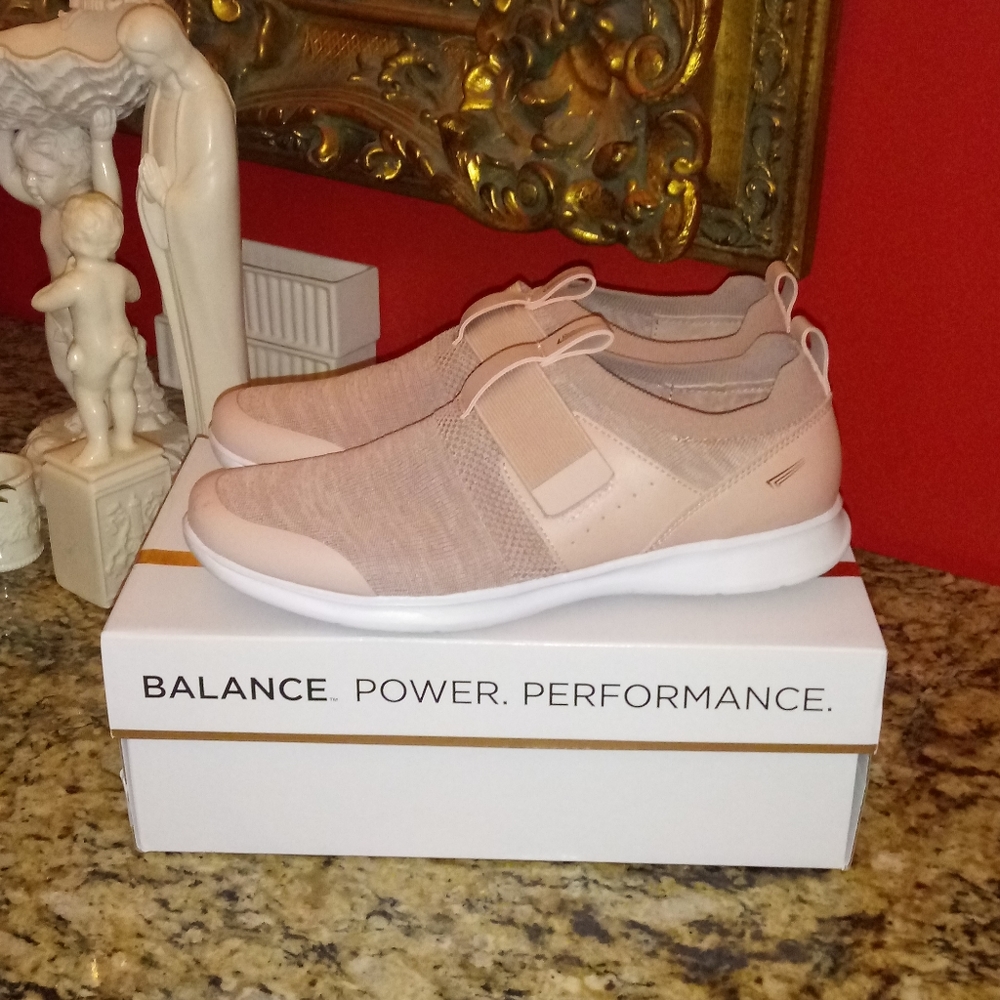 1114 Copper Fit Spirit Sport Sneakers